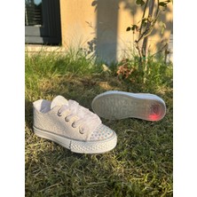 Scarpe Magiche Beyaz Kız Çocuğu Ayakkabısı Işıklı (31-35 Numara Arası Işıksızdır )