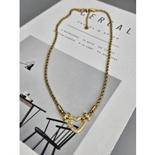 Duru Aksesuar Çelik Gold Renk Zirkon Taşlı Kalp Model Kolye