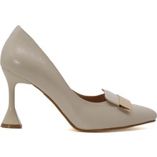 Stil Durağı Elenor 8 Cm Metal Detayli Yeni̇ Sezon Topuklu Ayakkabi Sti̇letto Ten.kirisik