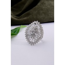 Innuendo 925 Ayar Gümüş Yaprak Model Taşlı Yüzük