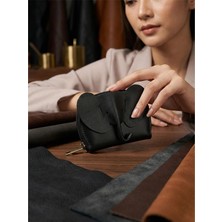 Fil Şekilli Gerçek Deri Kartlık – Bereket ve Şans Sembolü Akordeon