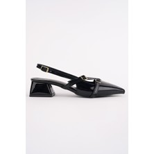 Muggo Lumina Sivri Burun Arkası Açık Kemer Detaylı Iki Bantlı Kadın Kısa Topuklu Ayakkabı