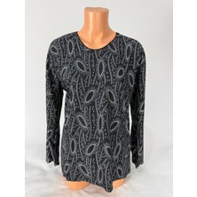 Yaşar Triko Kadın Çok Renkli Desenli U Yaka Uzun Kollu Yanları Yırtmaçlı Süet Anne Penye Tişört