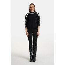 Shemall Luxury Kadın Italyan Kol Şerit Detaylı Triko Kazak