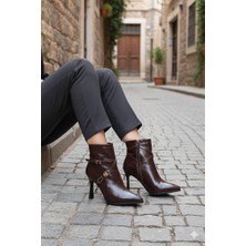 Fort 7632606 Burnu Sivri 9 cm Yüksek Topuk Fermuarlı Kadın Bot