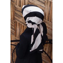 Vissona Lüks Medine Ipeği Çizgili Desenli Siyah - Krem Renkli 75X195 Kırışmaz Şal Moss Krep Dikiş Tipi Italyan Dikişli