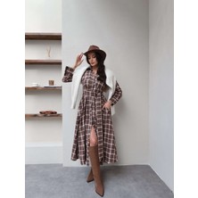 Esra Helvacı Ekose Pile Detay Bağlamalı Elbise