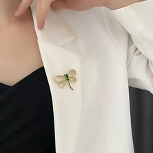 Cash Trade Parlak Taşlarla Süslenmiş Şık Yusufçuk Broş