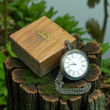 Kuzey Tacı Roma Rakamlı Ahşap Kutulu Köstekli Saat Şık