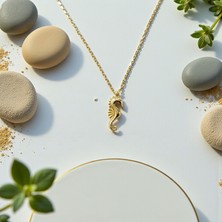 Nova Grup Deniz Atı Kolye Uçlu 14 Ayar Altın Kolye