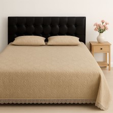 İstanbul Çarşısı Fransız Dantelli, Kapitoneli, Ultrasonik Çift Kişilik Yatak Örtüsü ve 2 Adet Yastık Kılıfı