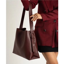 Rivina Kadın Büyük Boy Mıknatıslı Kapaklı Iç Fermuarlı Ayarlanabilir El ve Omuz Çantası