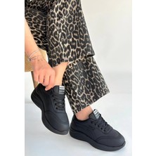 Yejja Siyah Cilt Bağcıklı Spor Ayakkabı