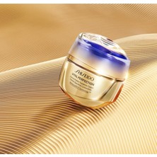 Shiseido Yaşlanma Karşıtı Cildi Güçlendirici ve Kendini Yenileyici Bakım Kremi 30 ml