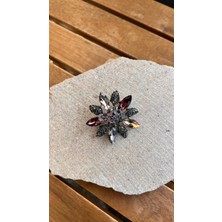 Nunu Takı Taşlı Yaprak Broş