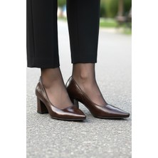 Gökhan Talay Zaneta Esnek Yumuşak Kaymaz Taban (4 Cm) Kadın Kalın Topuk  Kahverengi Rugan Ayakkabı