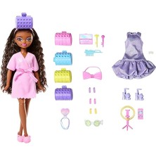 Barbie Dream Besties Barbıe Ile Hazırlan Şekillendirilmiş Saçlı Barbie 'brooklyn' Bebek, Sürpriz Saç Aksesu... + 4 Barbie Oyuncağı