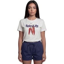 Color Luxe ''spicy Life'' Biber Illüstrasyonlu Baskılı %100 Pamuk Rahat Kesim Premium Kadın Tişört