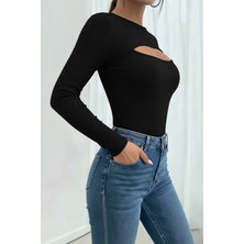 Swalora Göğüs Dekolteli Uzun Kollu Bluz