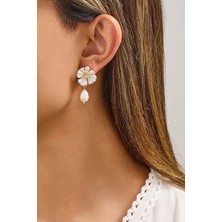 Fayra Accessories Çiçek Figürlü Inci Sallantılı Altın Kaplama Küpe