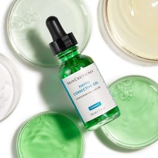Skinceuticals Bitki Özlü Yağsız Formülü Ile, Cilt Tonunu Eşitlemeye ve Cildi Yatıştırıcı Serum 30 ml