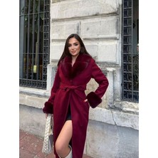 Adatto MODERNZA Bayan Bordo Yakası ve Kolları Kürklü Uzun Düğmeli Kuşaklı Kaşe Kaban