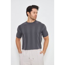 Zinox Erkek Kısa Kollu Bisiklet Yaka Düz Kabartma Desen Yaza Uygun ve Günlük Kullanıma Şık Rahat Triko