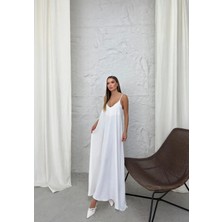 Kazax Aerobin uzun elbise beyaz pt