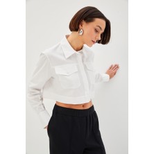 Allyco Pamuklu Beyaz Cep Detaylı Crop Regular Gömlek