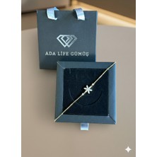 Ada Life Gümüş (Çantalı Kutulu) 925 Ayar Gümüş Lotus Beyaz Taşlı Çiçeği Kadın Bileklik