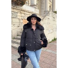 Magarde Marelle Yakası ve Kolu Kürklü Şişme Mont- Siyah