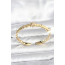 Stillove Pirinç Gold Renk Kutup Yıldızı Model Kadın Kelepçe Bileklik