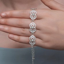 Stillove Gümüş Çiçek Motifli Telkari Kadın Bileklik