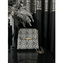 Kadın  Siyah  Beyaz Desenli Omuz Çantası