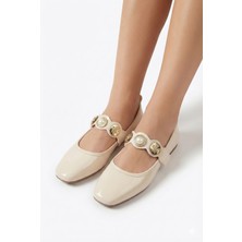 Nmoda Tuğra Tokalı Rugan Krem Kadın Babet Ayakkabı Altın Tokalı Şık Hafif Ortopedik Ses Yapmaz Taban