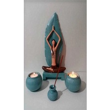 Patienc Yoga Yapan Kız ve Mumluk Seti Dekoratif Biblo