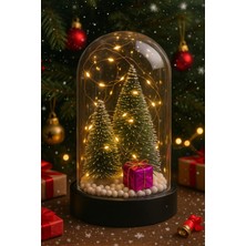 Özbience LED Işıklı Fanusta Çam Ağaçları ve Hediye Temalı Noel Yılbaşı Gece Lambası