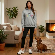 Hena Snoopy'nin Sevgi Dolu Dünyası Kapüşonlu Sweatshirt Gri