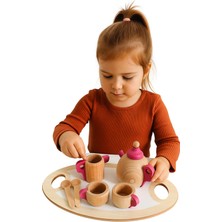 Sevimli Pembe Ahşap Çay Takımı, Öğrenmeye ve Oyunlara Renk Katıyor