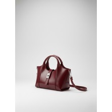 ÜçKol Ticaret Bordo Deri Görünümlü Kilit Tokalı Baget Çanta