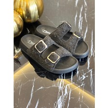 Pienn Tüylü Çift Tokalı Kadın Terlik – Peluş Yüzey, Kaymaz Taban, Ev & Günlük Kullanım