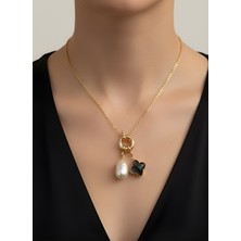 NKT Collection Incili Siyah Taş Detaylı Yıldız Kolye