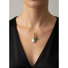 NKT Collection Incili Zümrüt Yeşili Taş Detaylı Kelebek Kolye