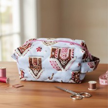 Uretti - Petek 7523 3519 Kış Temalı Ev Desenli Makyaj Çantası / Organizer - 20 cm x 15 cm
