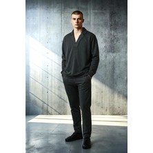 Black Steel V Yaka Sweatshirt