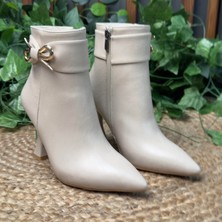 Mey Ayakkabı Kurdele Tokalı Ince Topuklu Bej Kadın Bot M4600