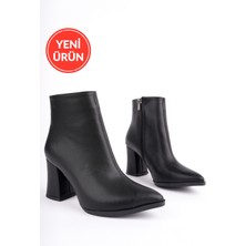 MARSHETTA Legend Model Siyah Cilt Sivri Burun Kalın Topuklu Yandan Fermuarlı Kadın Bot