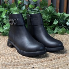 Mey Ayakkabı Parlak Taş Detaylı Düz Siyah Kadın Bot M4578