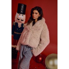 DeFacto Regular Fit Kısa Suni Kürk F2606AX25WN