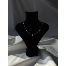 NB Steelora Çelik Beyaz Küçük Dört Yaprak Figürlü Şans Kolye Silver Renk